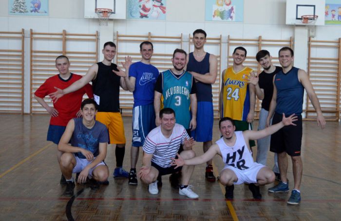 29.04.17_vypuskniki_basketbol_1