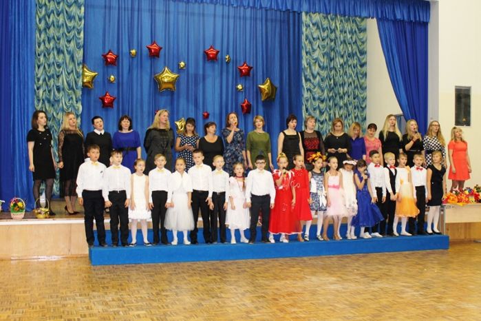 26.10.17_osenniy_bal_roditeli