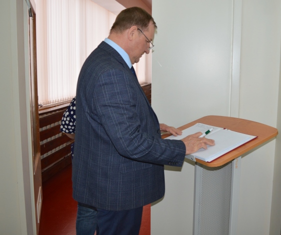 16.03.2020_Pervye_ekskursii_v_shkolnom_muzee_9.jpg 16.03.2020_Pervye_ekskursii_v_shkolnom_muzee_9.jpg