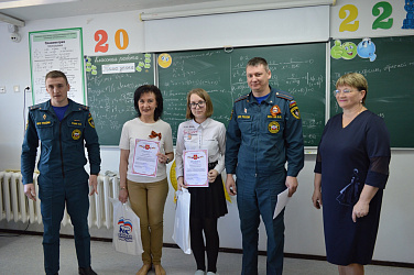 С праздником пожарная охрана России!